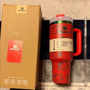Stanley 40oz with straw Red Hello Kitty Tumbler